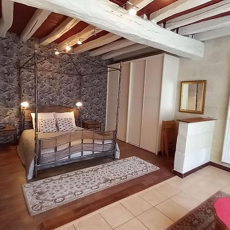 Le Logis De La Tour Βίλα Loudun Εξωτερικό φωτογραφία