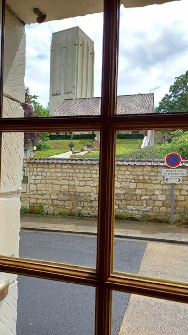 Le Logis De La Tour Βίλα Loudun Εξωτερικό φωτογραφία