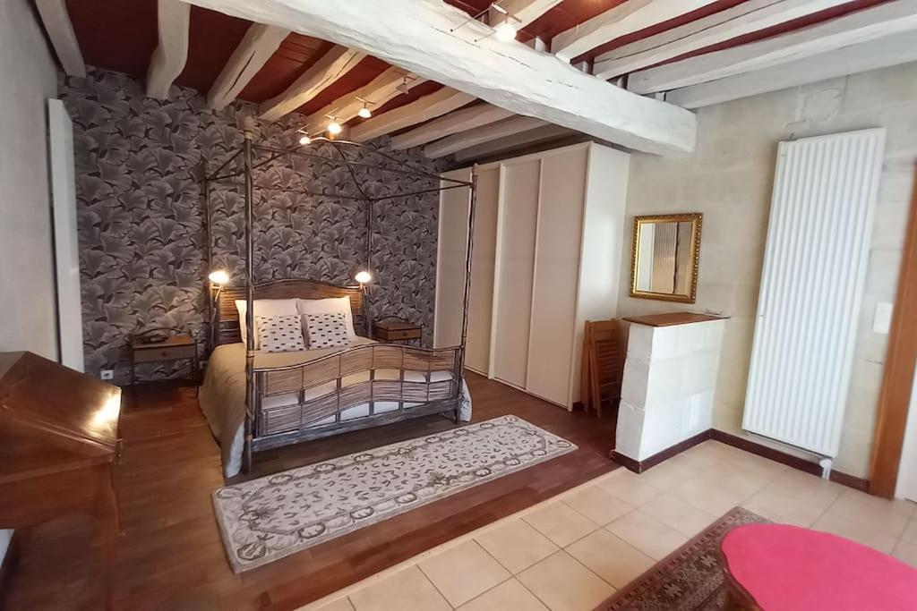 Le Logis De La Tour Βίλα Loudun Εξωτερικό φωτογραφία